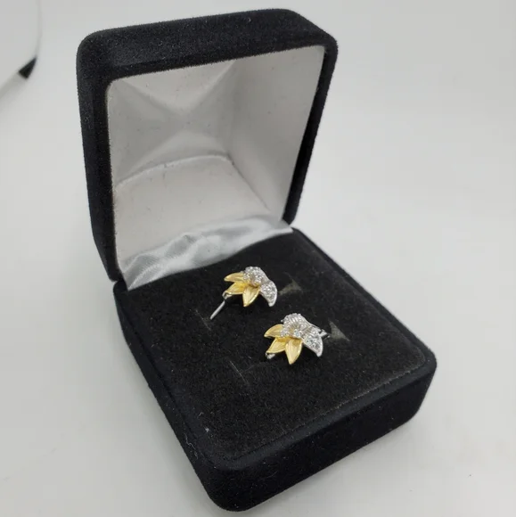 Concorde Collection Believe in Miracles Flower Earings White Topaz Sterl… - Picture 4 of 9